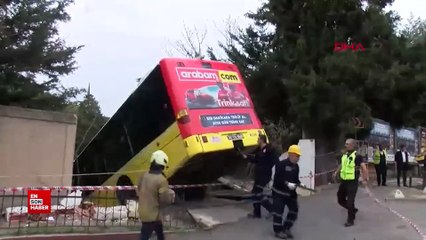 Üsküdar'da İETT otobüsü kaza yaptı