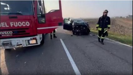 Reggio Emilia, tre auto si scontrano a Cadelbosco di Sopra: il video dell'incidente con tre feriti