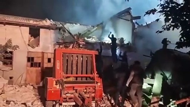 Italie: Trois carabiniers italiens ont été tués et une dizaine de membres des forces de l'ordre blessés dans l'explosion d'une ferme durant une procédure d'expulsion - VIDEO