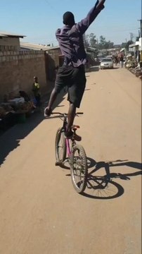 Tối qua, tôi thấy nó khóc… nhưng sáng nay, nó lại phóng như chưa từng gục ngã 🏍️🔥 Không phải ai cũng hiểu racing boy là gì. Nhưng nếu từng chạy giữa đêm, từng ngã mà vẫn đứng lên… bạn sẽ hiểuBạn từng có một đêm như thế chưa? 💬 Kể tôi nghe đi