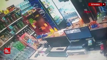 Pendik’te 3 çocuk marketten cep telefonu çaldı