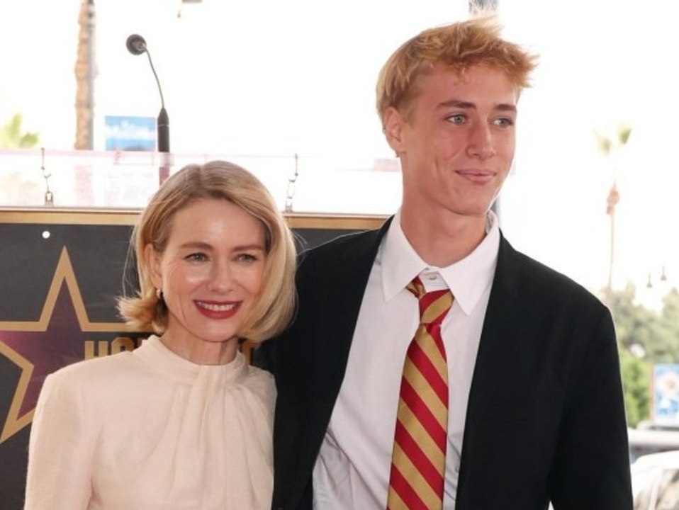 Naomi watts bekommt stern auf dem walk of fame