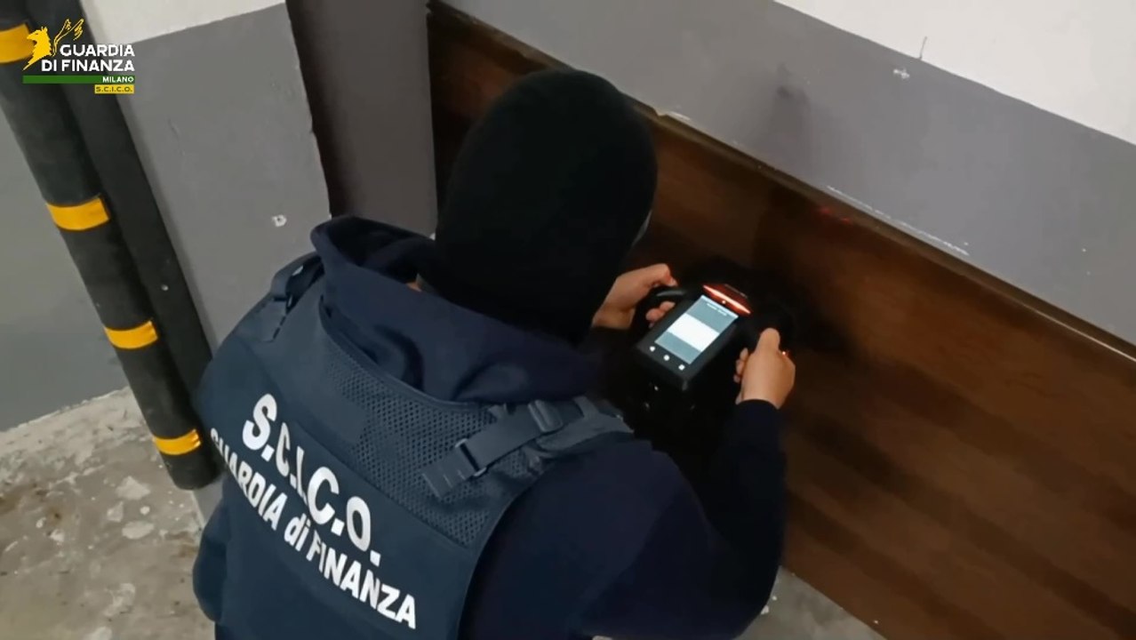 Alleanza 'Ndrangheta-Camorra: 15 arresti per narcotraffico tra Lombardia e Calabria (14.10.25)