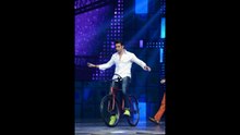 Hrithik Roshan casually turning the Dance + Season 2 stage into a full-blown action set! 🚴‍♂️🔥 Those cycle stunts? Pure Greek God energy.  #glamsham #hrithikroshan #danceplusseason2 #cyclestunts #bollywood #realityshow #behindthescenes #indiantelevision
