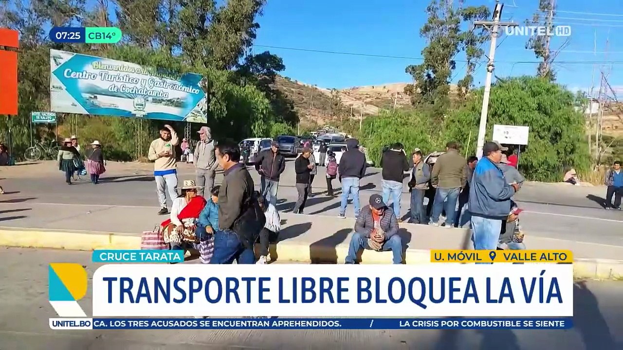 Transportistas de Cochabamba bloquean las rutas al oriente y al occidente exigiendo abastecimiento de combustible