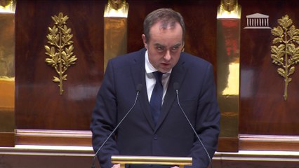 Sébastien Lecornu annonce la suspension de la réforme des retraites jusqu'à la présidentielle
