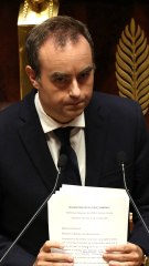 Sébastien Lecornu annonce la suspension de la réforme des retraites