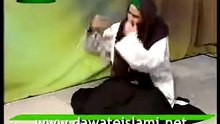 Ameer-e-Ahle Sunnat Moulana Ilyas Attar Qadri looking after guests