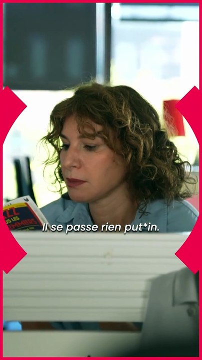 SIMONE - À CÔTÉ : Le stagiaire