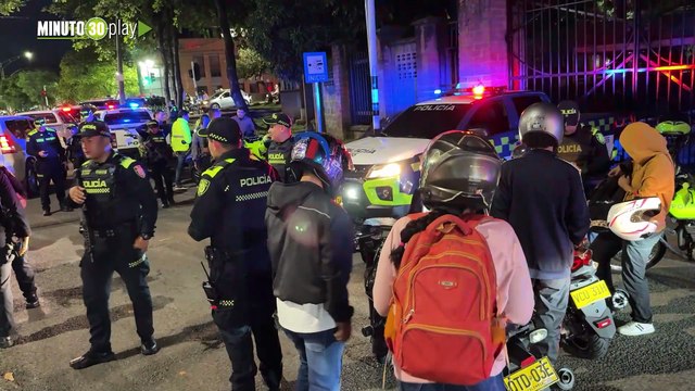 ¡Lluvia de capturas! Megaoperativo en Medellín dejó 27 detenidos y 124 armas blancas incautadas