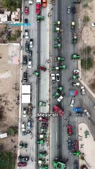 Bloquean agricultores carretera Mexicali-San Luis Río Colorado
