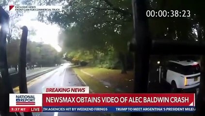 Alec Baldwin chocó su camioneta contra un árbol en Los Hamptons