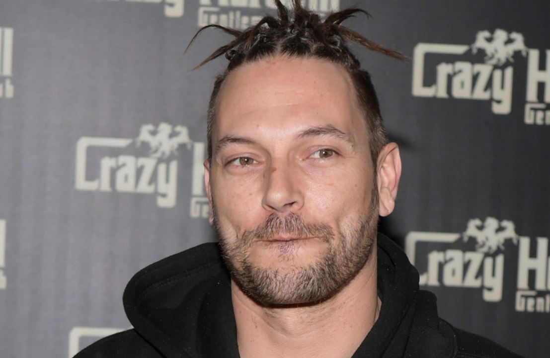 Kevin Federline claims Britney Spears watched over sons with a knife