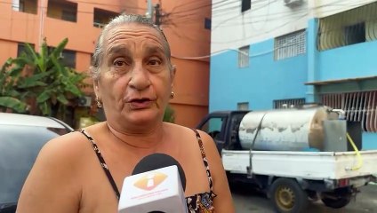 Residentes de Villa Juana y Villa Consuelo exigen agua potable; pagan hasta RD$2,500 por camión