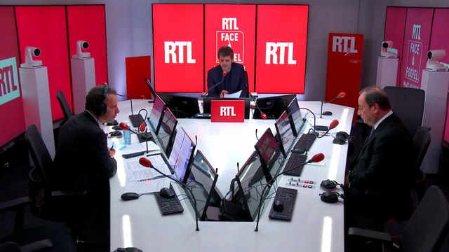 François Hollande est face à Marc-Olivier Fogiel
