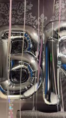 Ο στολισμός στο δωμάτιο για το bachelorette της Στέλλας Πάσσαρη