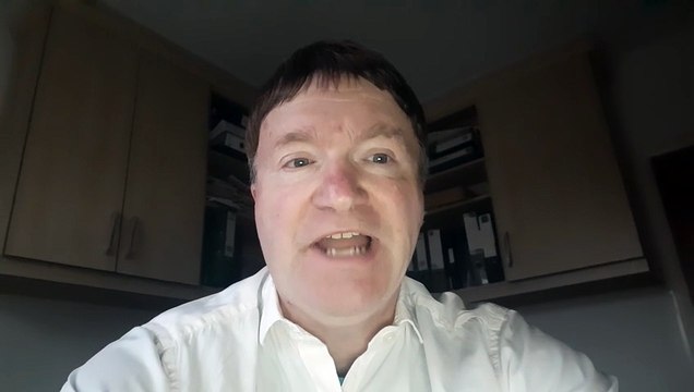 Royal Mail fined £21m by watchdog for missing mail delivery targets