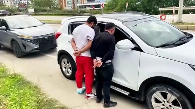 Samsun polisinden nefes kesen takip: 1 kilo 830 gram metamfetamin ele geçirildi