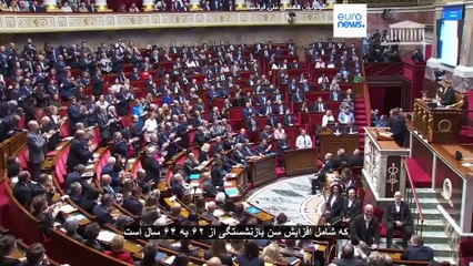 تلاش برای نجات دولت از سقوط؛ نخست‌وزیر فرانسه اجرای قانون افزایش سن بازنشستگی را متوقف کرد