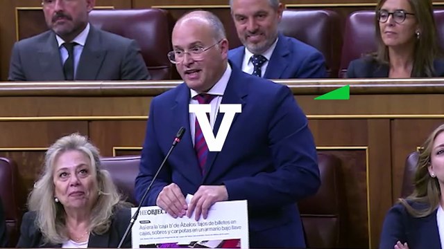 Tellado pone en evidencia a Bolaños sacando esta foto del cumpleaños de Ábalos