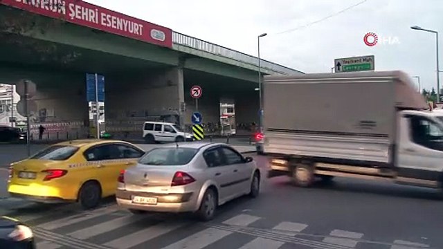İstanbul'da bir facia geliyorum diyor! Yayalar ve araç sürücüleri büyük tehdit altında