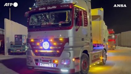 Aiuti umanitari a Gaza, decine di tir in coda al valico di Rafah