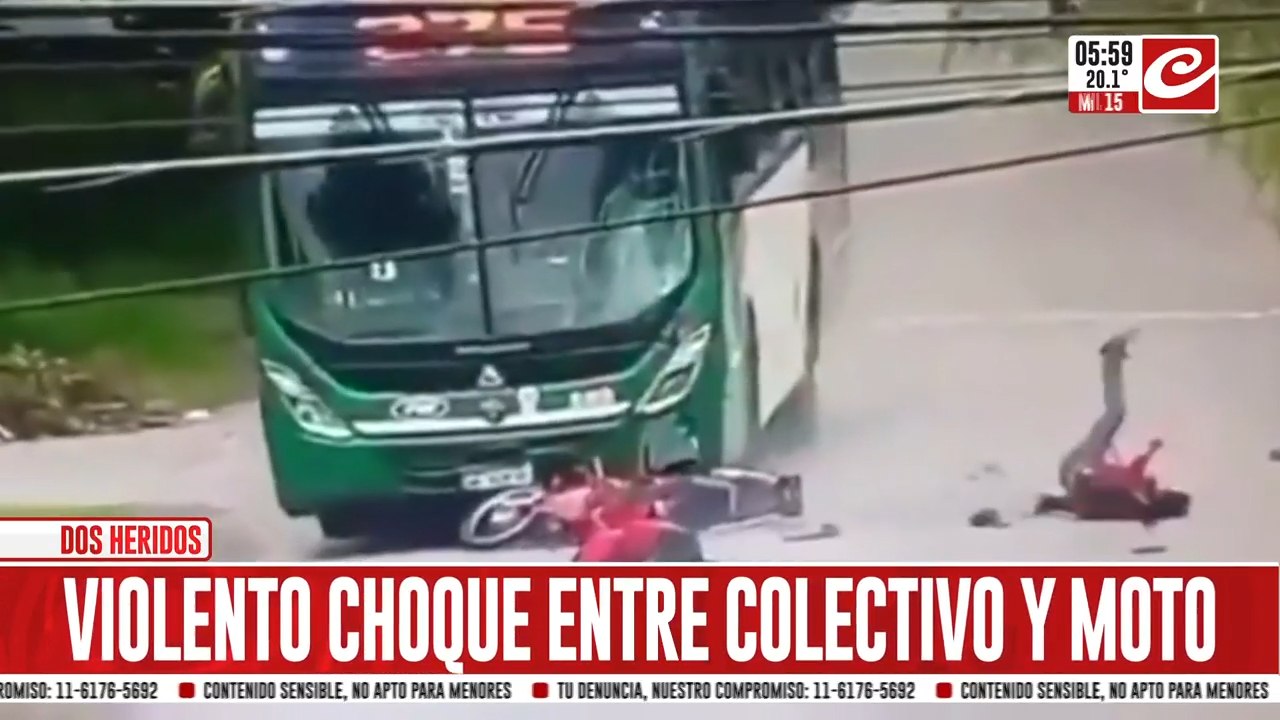 Violento choque entre colectivo y moto deja dos personas gravemente heridas