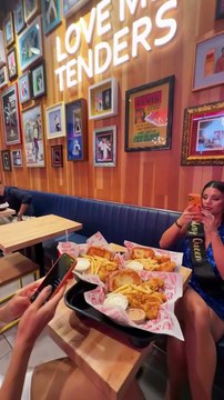 Η ανάρτηση της Ιώαννας Τούνη από νυχτερινό κέντρο στο Λας Βέγκας