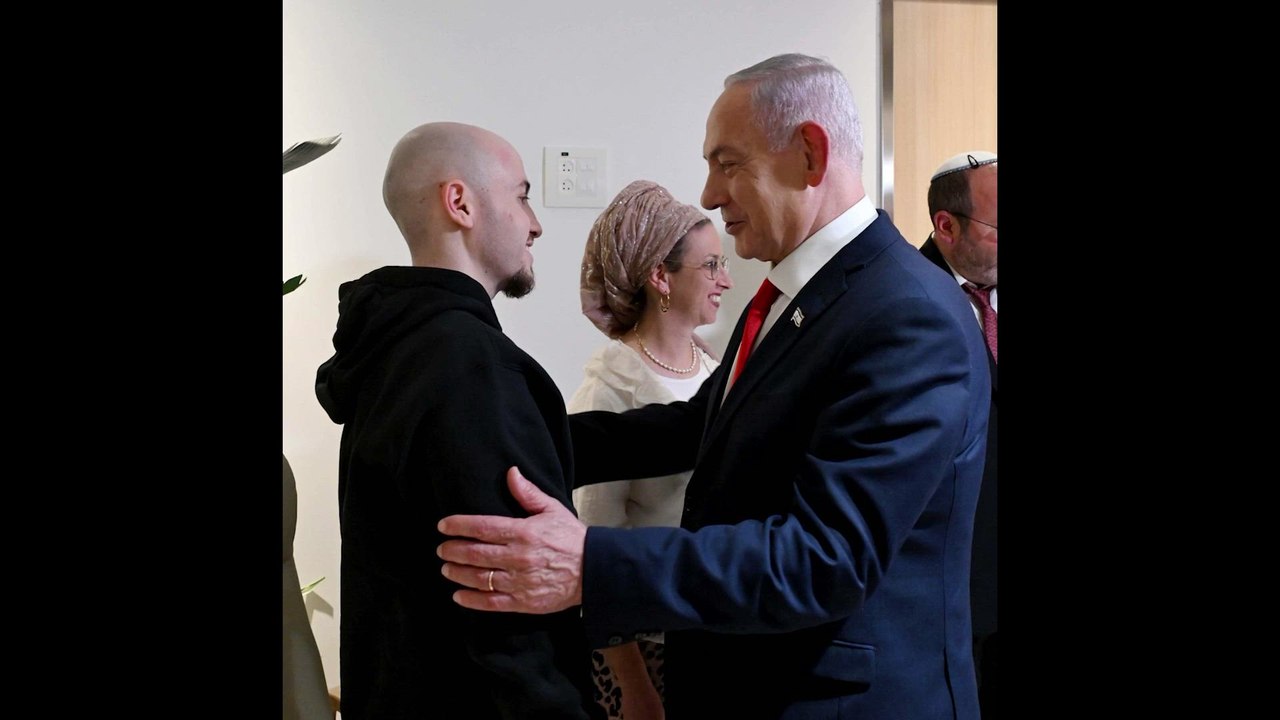 Netanyahu meets released Israeli hostages in hospital