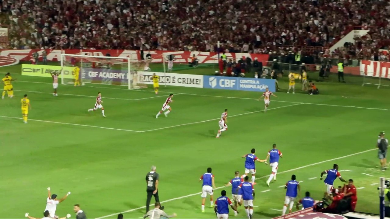 Entrevista Exclusiva: Vinícius Comemora Acesso do Náutico e Projetos para a Série B em 2026