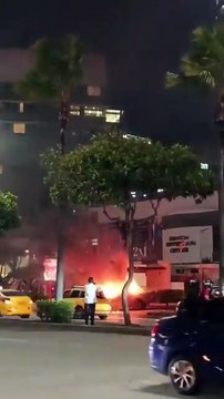 Explosão de carro-bomba deixa um morto e dezenas de feridos no Equador
