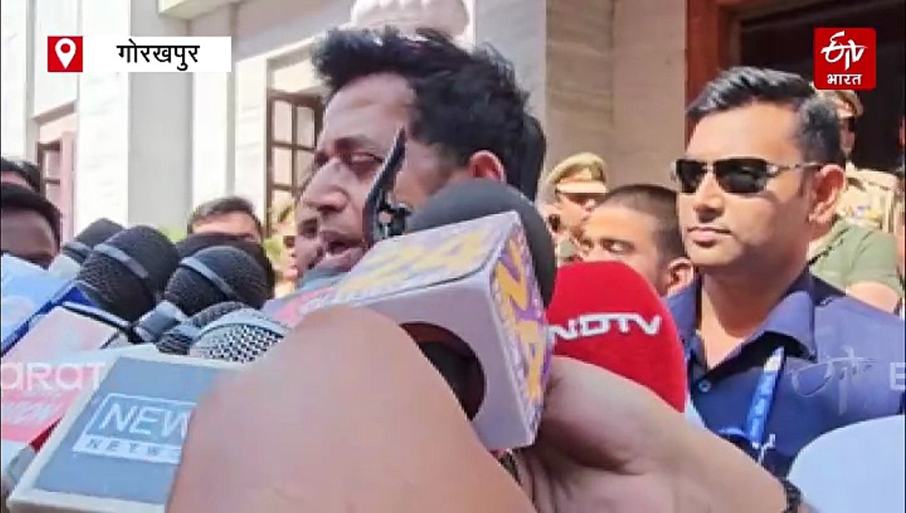 फिल्म फेयर अवार्ड मिलने के बाद गोरखपुर पहुंचे सांसद रवि किशन; बोले- 'जीवन में कभी हार नहीं मानना, अब ऑस्कर की बारी'