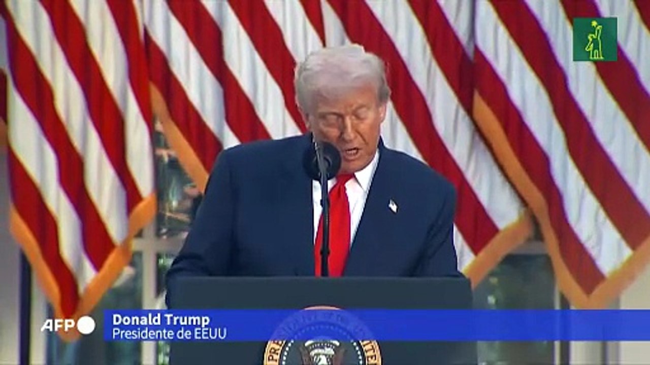 Trump condecora en ceremonia póstuma al "mártir" asesinado Kirk