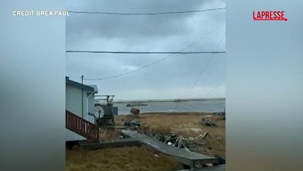 Alaska, il tifone Halong spazza via le case: le immagini