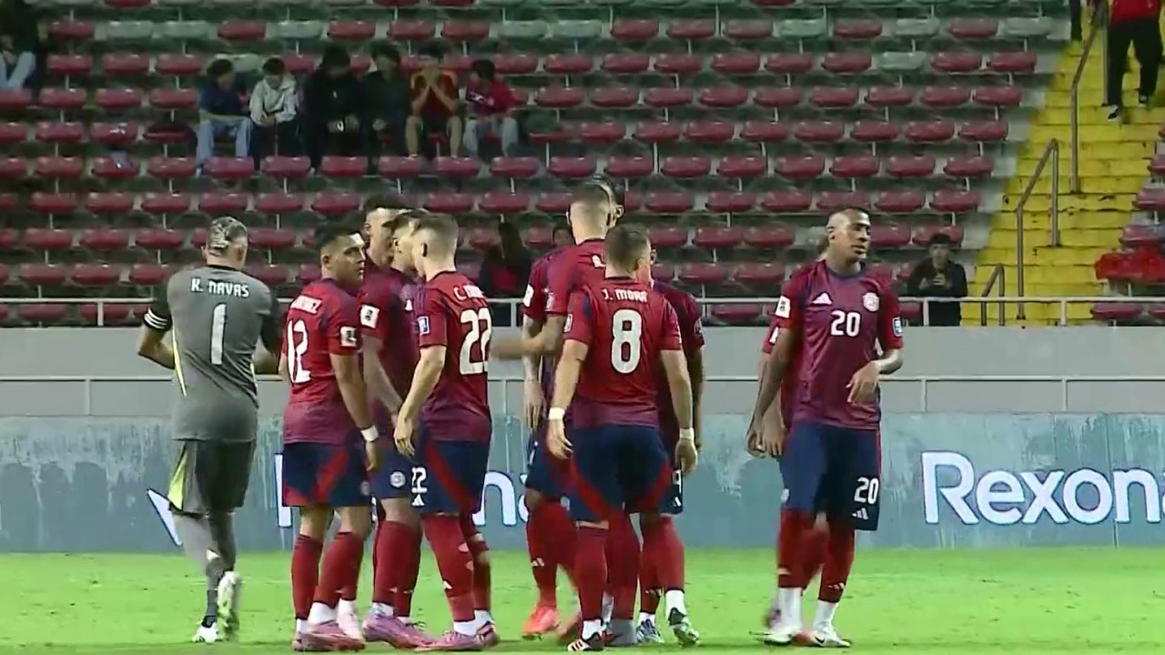 td7-la-sele-sin-derrotas-en-16-juegos-151025