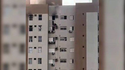 Dramático: Vídeo mostra momento vítimas de incêndio descem pela janela do 13º para o 12º andar