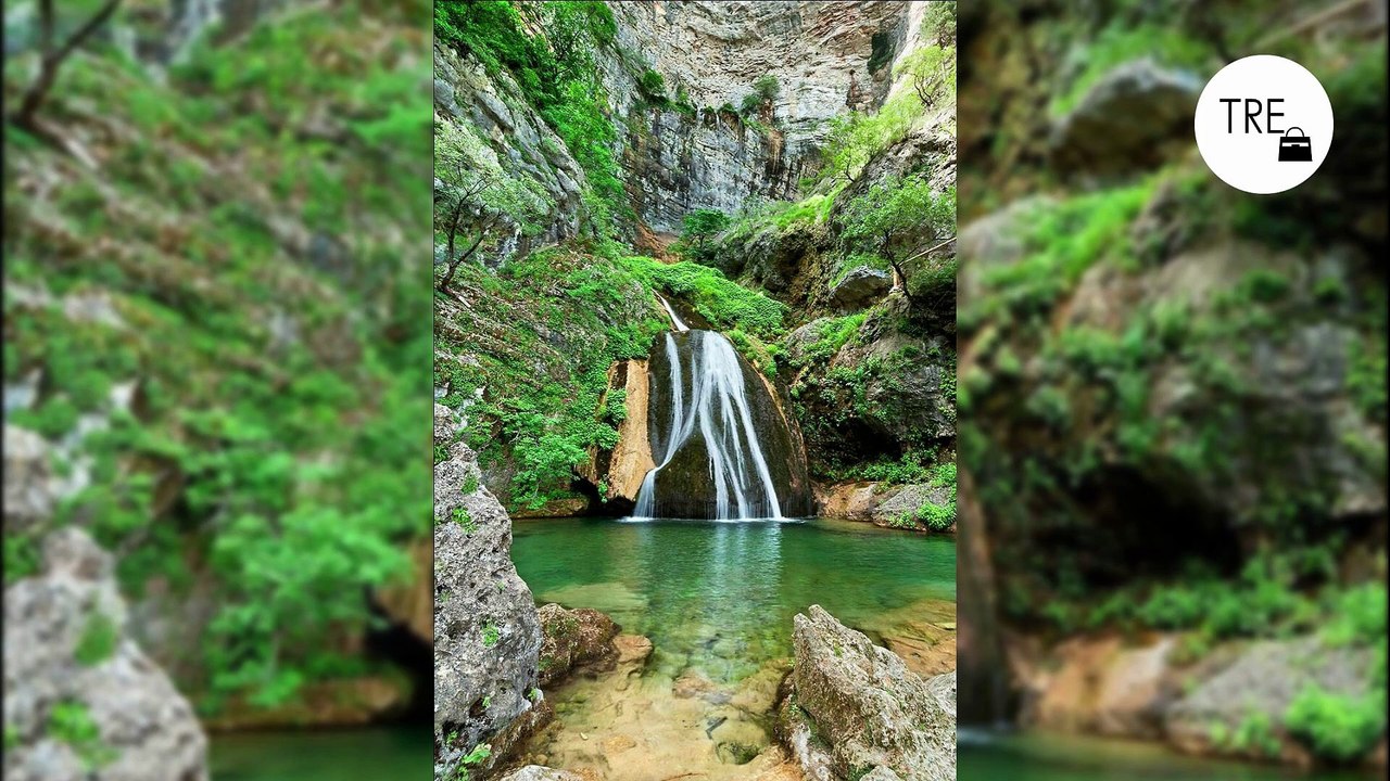 La ruta fácil de senderismo que sale de una aldea y atraviesa un Parque Natural con una impresionante cascada