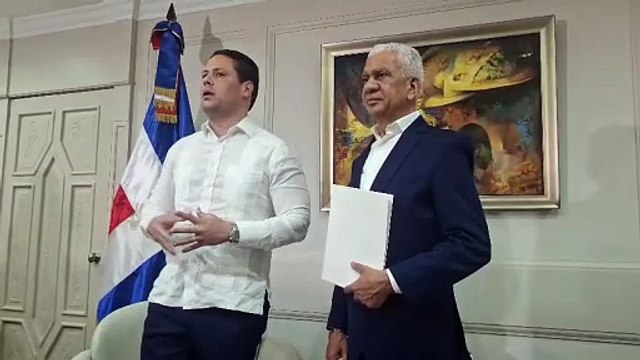 Ministro de Vivienda presenta anteproyecto de ley para reforzar supervisión de edificaciones