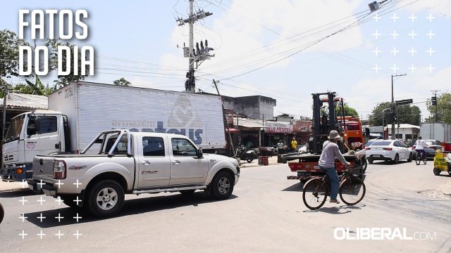 Trânsito caótico na Feira do 40 Horas põe em risco motoristas e pedestres em Ananindeua