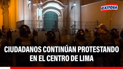 Ciudadanos continúan protestando en el Centro de Lima