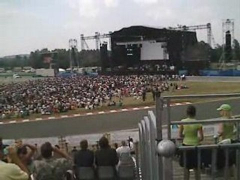 MAGNY COURS GRAND PRIX DE FORMULE UN ET CONCERT PINK FLOYD