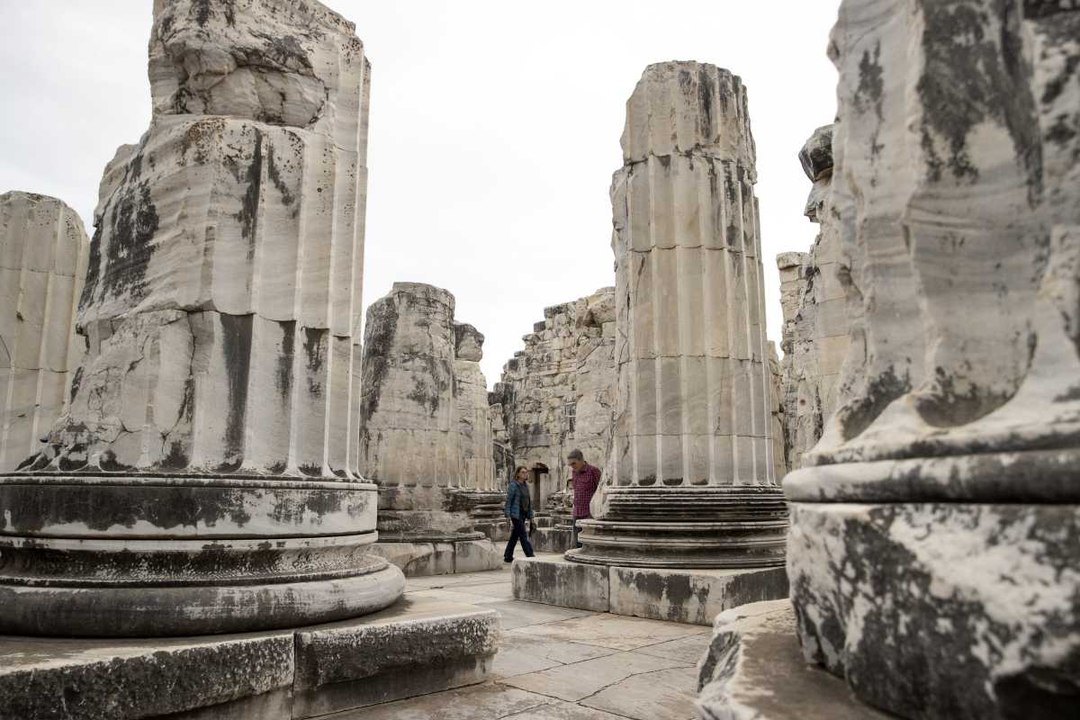 Mitolojik çarlardan kalan efsane: Apollon Tapınağı ihtişamıyla büyülüyor