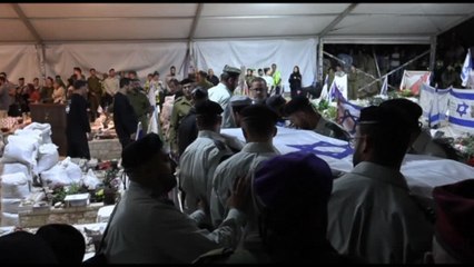 Israele seppellisce un soldato ucciso il 7 ottobre del 2023