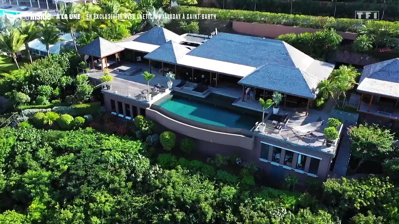 Johnny Hallyday – 50mn Inside (TF1, 24 décembre 2022) : Laeticia à Saint-Barth, 5 ans après la disparition du rockeur