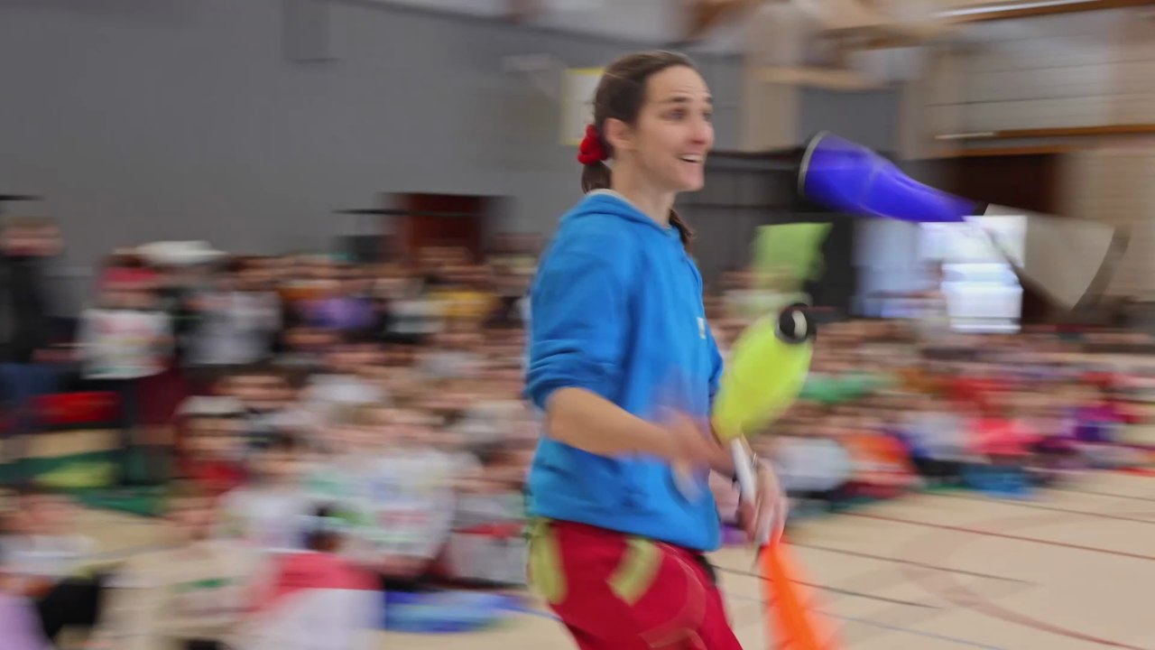 Spectacle Cirque Fleur pour Scolaires, Petite enfance, EHPAD et public handicapé
