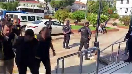 Kız arkadaşının ağabeyi ve kuzenleri tarafından bıçaklandı