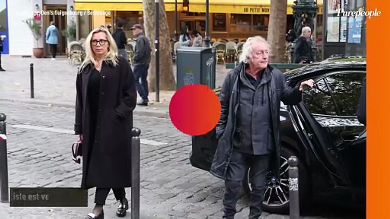 Didier Barbelivien soutenu par son épouse Laure, de 28 ans sa cadette, pour le dernier voyage de cette figure de la nuit parisienne