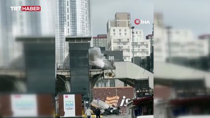 Beylikdüzü'nde üst geçitteki yürüyen merdivende yangın çıktı