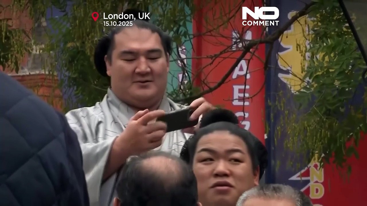 Les lutteurs de sumo apportent l'ancienne tradition japonaise à Londres