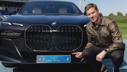 BMW entrega coches a jugadores del RM